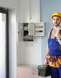 Electrician in Mussafah Shabiya